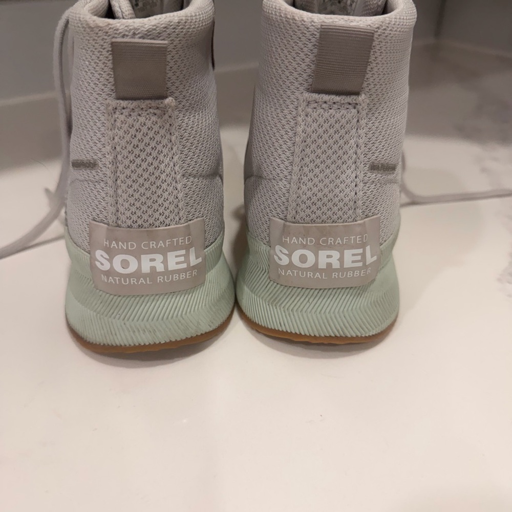 Sorel Gray Winter & Rain Boots - Picture 4 of 6